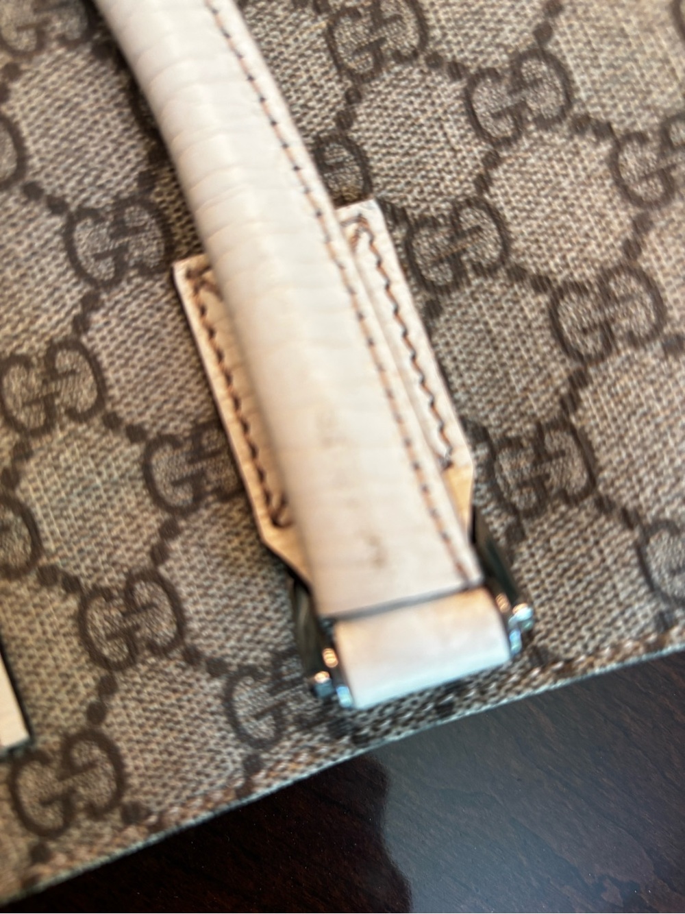 Gucci Beige/White GG Supreme Canvas Top-Handle Tote - Picture 8 of 12